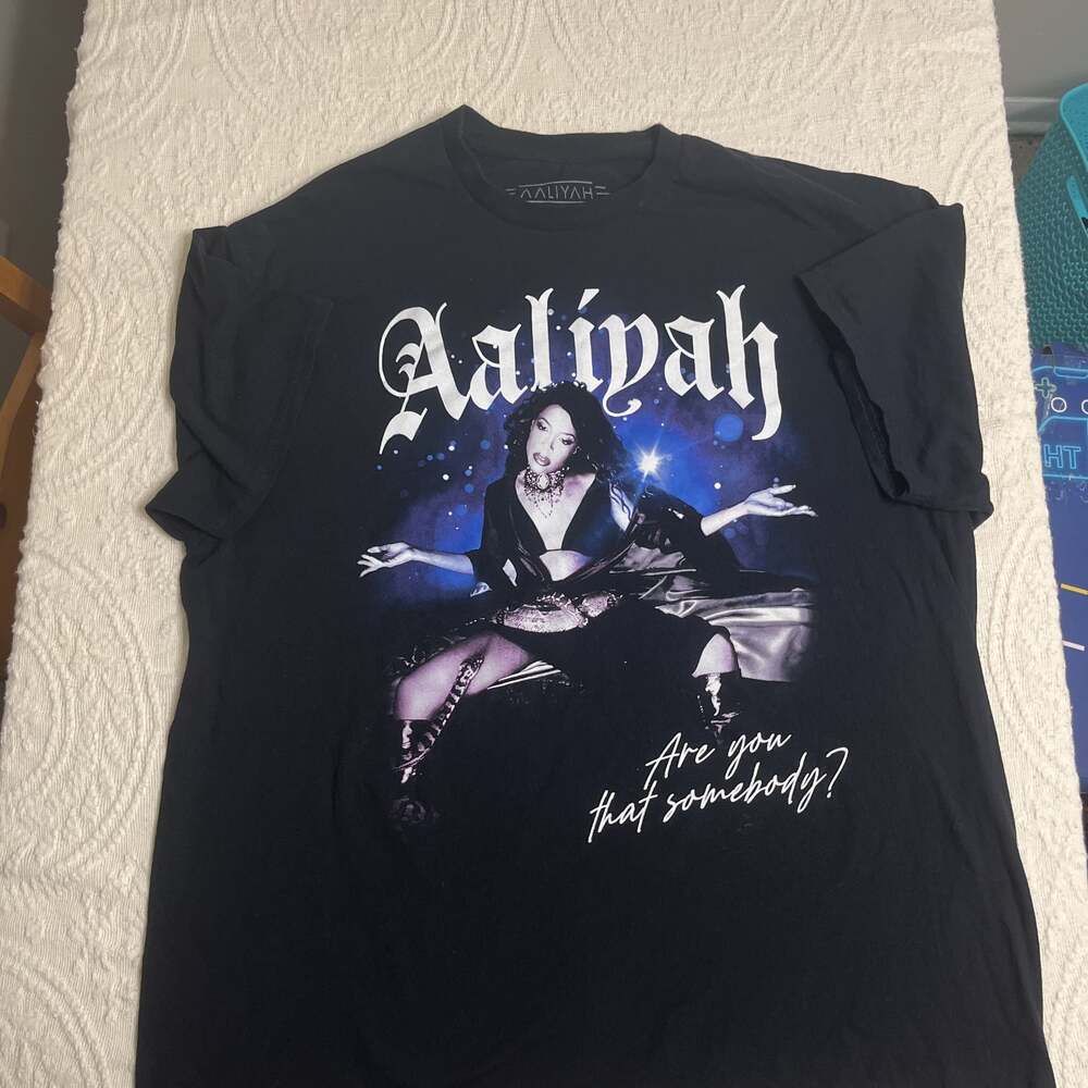 AALIYAH 'Are You That Somebody?' Black Short Sleeve T-Shirt XL